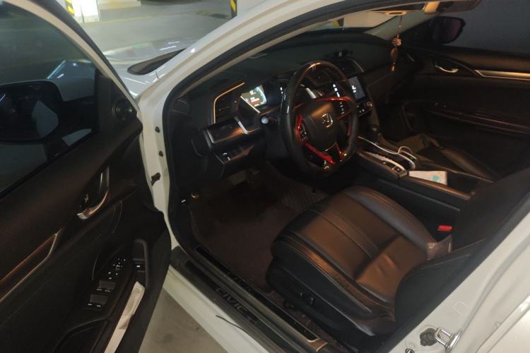 Used Honda Civic 2016 220TURBO CVT Prestige Edition Driver Seat