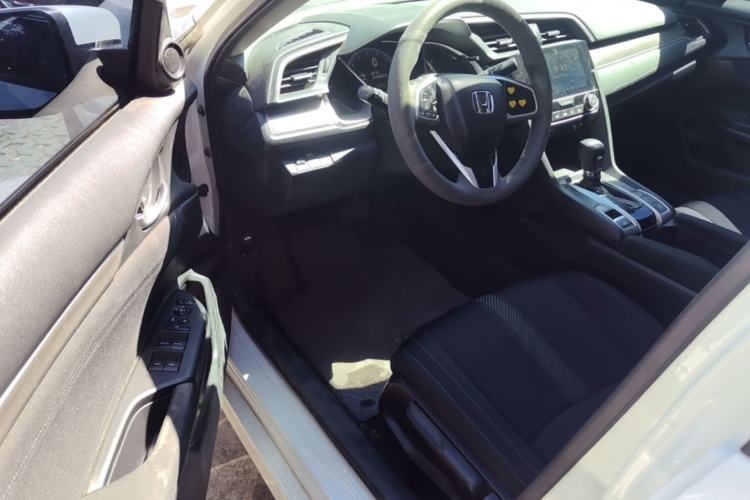 Used Honda Civic 2016 220TURBO CVT Luxury Edition Driver Seat