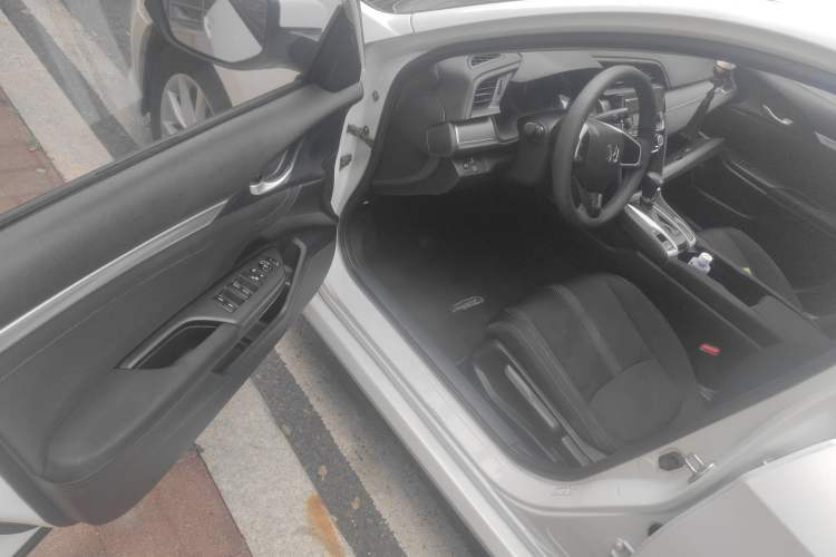 Used Honda Civic 2016 180TURBO CVT Comfort Version Driver Seat