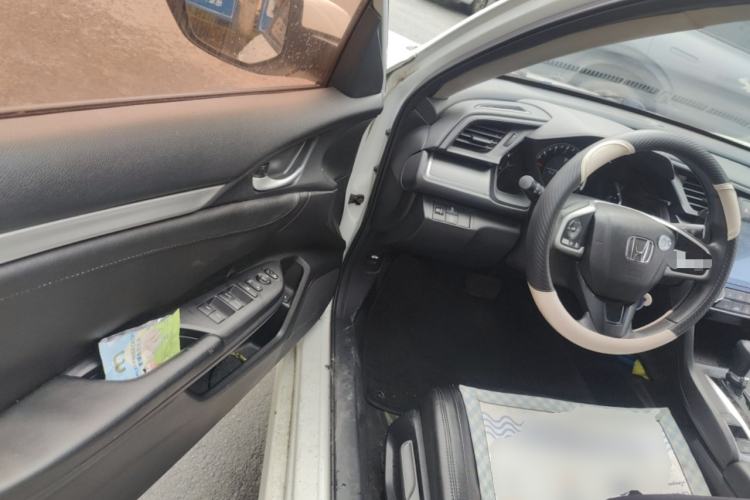 Used Honda Civic 2016 180TURBO CVT Comfort Version Driver Seat