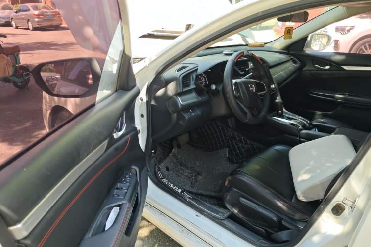 Used Honda Civic 2016 180TURBO CVT Comfort Version Driver Seat