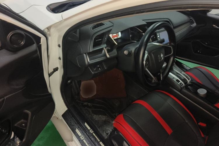 Used Honda Civic 2016 220TURBO CVT Luxury Edition Driver Seat
