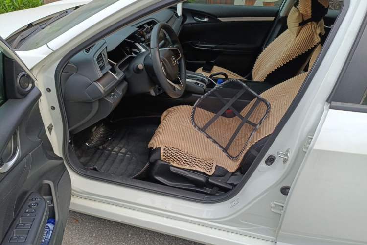 Used Honda Civic 2016 220TURBO CVT Luxury Edition Driver Seat