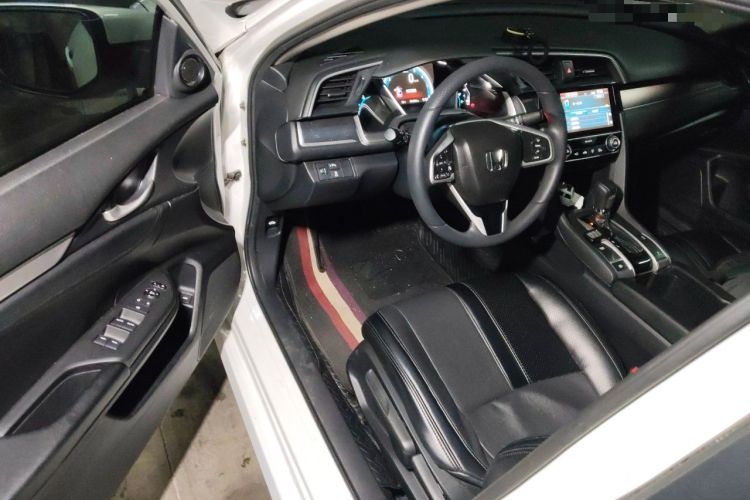 Used Honda Civic 2016 220TURBO CVT Luxury Edition Driver Seat