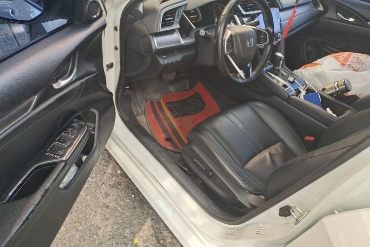 Used Honda Civic 2016 220TURBO CVT Prestige Edition Driver Seat