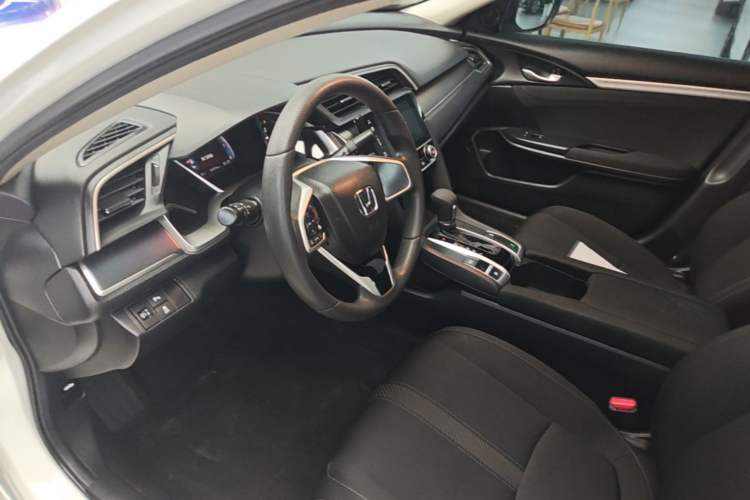 Used Honda Civic 2016 220TURBO CVT Luxury Edition Driver Seat