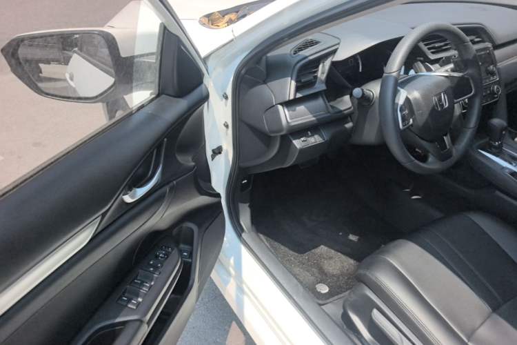 Used Honda Civic 2016 180TURBO CVT Comfort Version Driver Seat