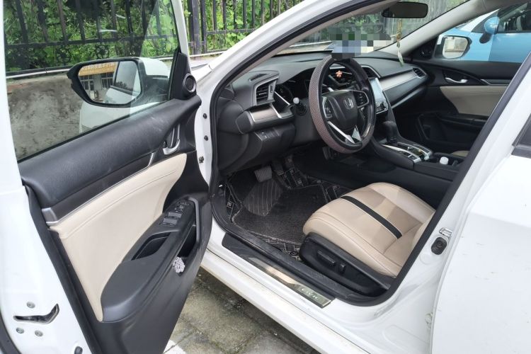Used Honda Civic 2016 220TURBO CVT Prestige Edition Driver Seat