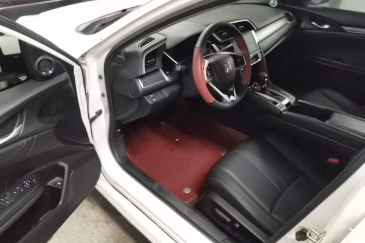 Used Honda Civic 2016 220TURBO CVT Prestige Edition Driver Seat