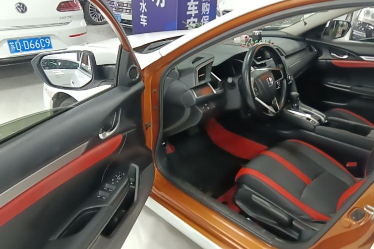 Used Honda Civic 2016 220TURBO CVT Luxury Edition Driver Seat