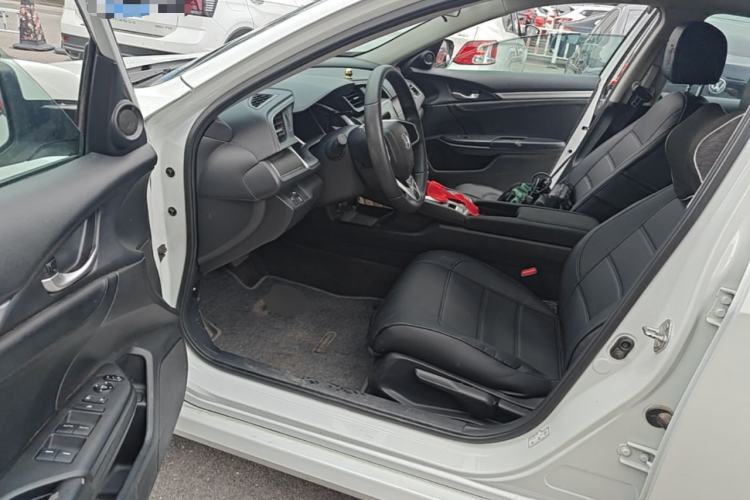 Used Honda Civic 2016 220TURBO CVT Luxury Edition Driver Seat