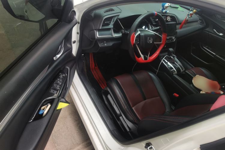Used Honda Civic 2016 220TURBO CVT Luxury Edition Driver Seat