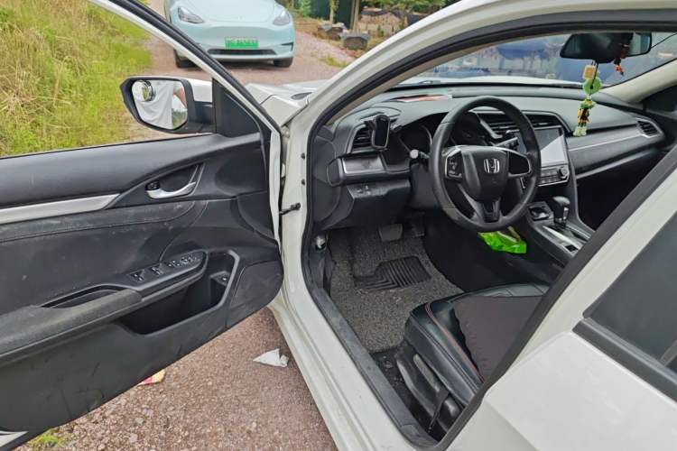 Used Honda Civic 2016 180TURBO CVT Comfort Version Driver Seat