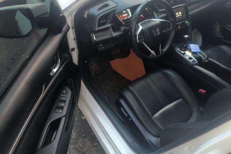 Used Honda Civic 2016 220TURBO CVT Prestige Edition Driver Seat
