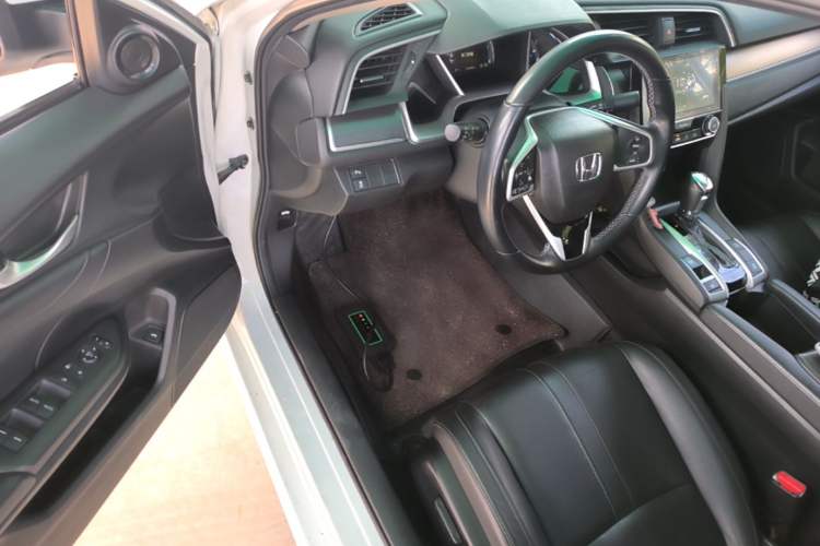 Used Honda Civic 2016 220TURBO CVT Prestige Edition Driver Seat