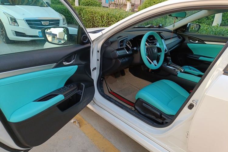 Used Honda Civic 2016 220TURBO CVT Luxury Edition Driver Seat