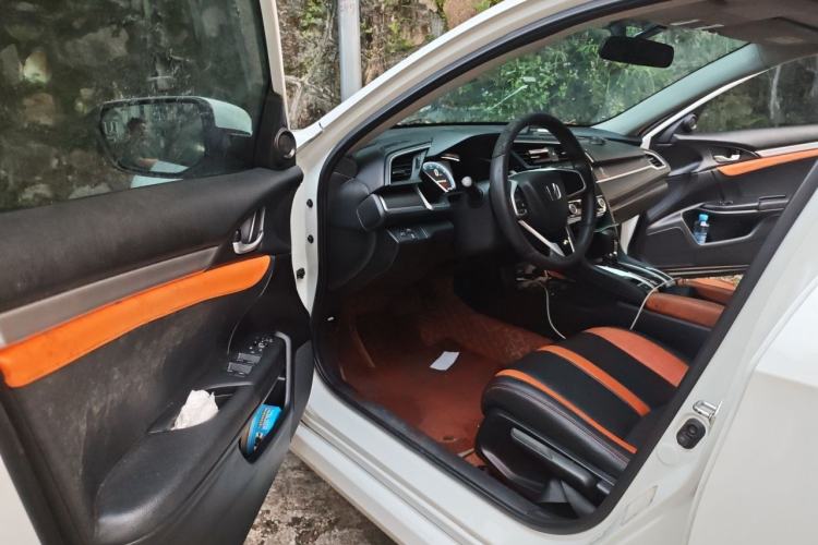Used Honda Civic 2016 220TURBO CVT Luxury Edition Driver Seat