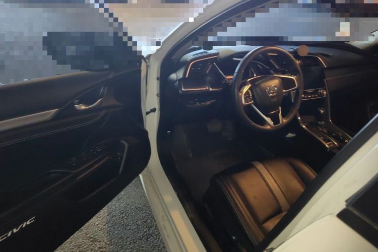 Used Honda Civic 2016 220TURBO CVT Luxury Edition Driver Seat