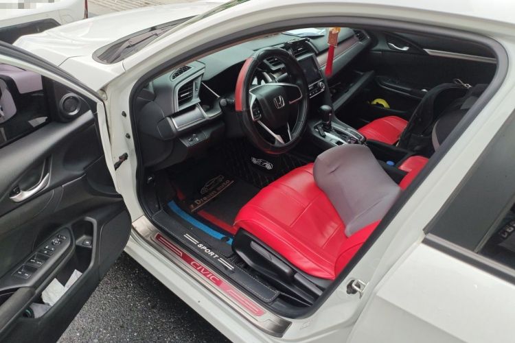 Used Honda Civic 2016 220TURBO CVT Luxury Edition Driver Seat