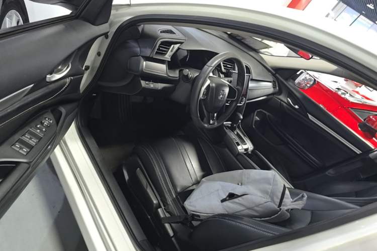 Used Honda Civic 2016 180TURBO CVT Comfort Version Driver Seat