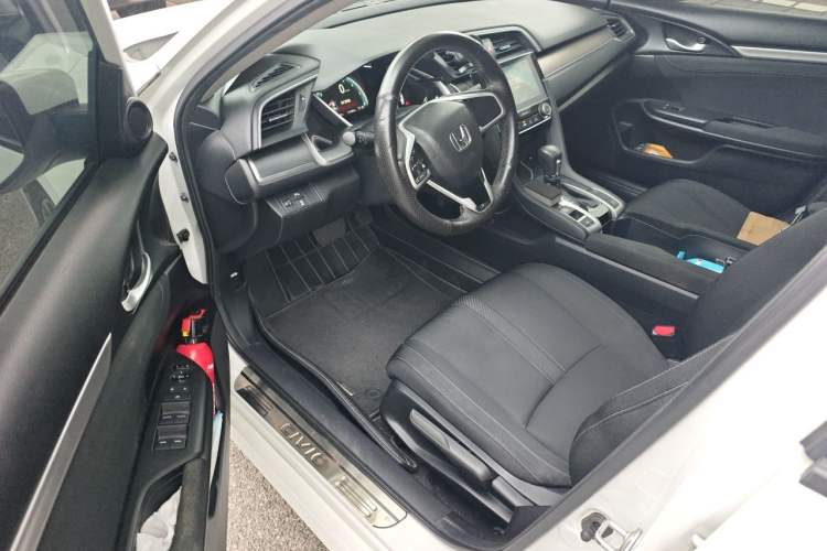 Used Honda Civic 2016 220TURBO CVT Luxury Edition Driver Seat