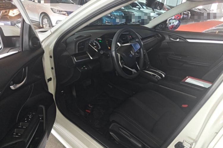 Used Honda Civic 2016 220TURBO CVT Luxury Edition Driver Seat