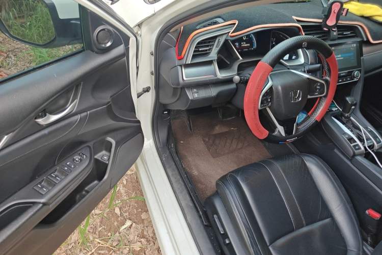 Used Honda Civic 2016 220TURBO CVT Prestige Edition Driver Seat
