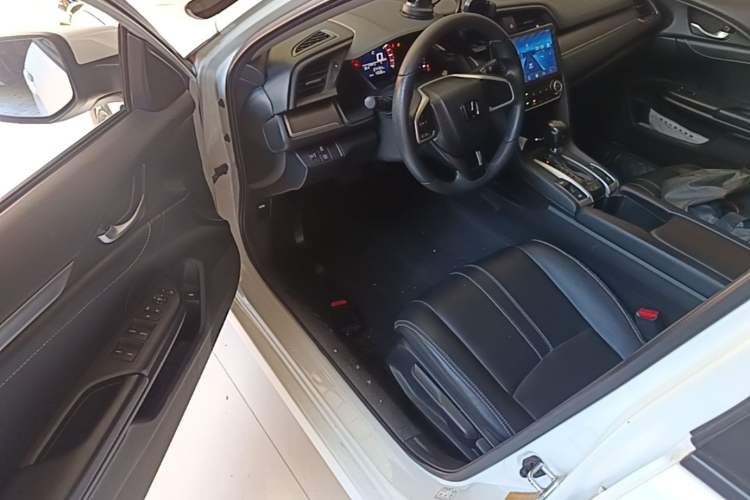 Used Honda Civic 2016 180TURBO CVT Comfort Version Driver Seat