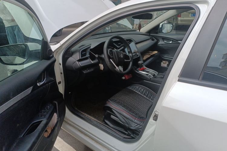 Used Honda Civic 2016 220TURBO CVT Luxury Edition Driver Seat