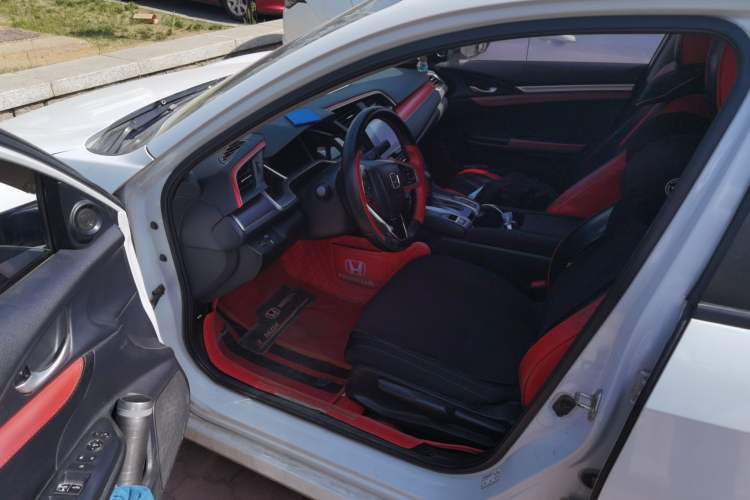 Used Honda Civic 2016 220TURBO CVT Luxury Edition Driver Seat