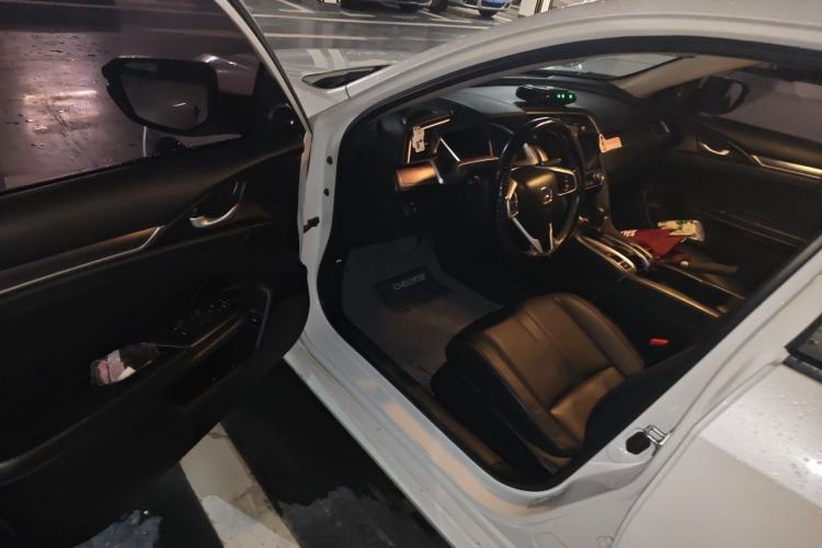 Used Honda Civic 2016 220TURBO CVT Prestige Edition Driver Seat