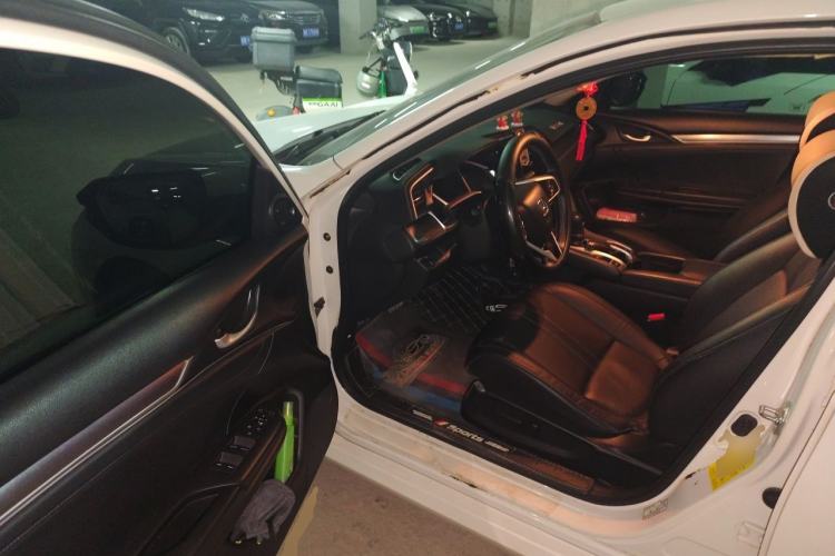 Used Honda Civic 2016 220TURBO CVT Prestige Edition Driver Seat