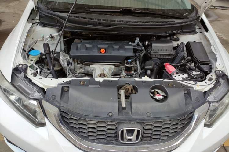 Used Honda Civic 2016 1.8L Automatic Comfort Version Engine Bay