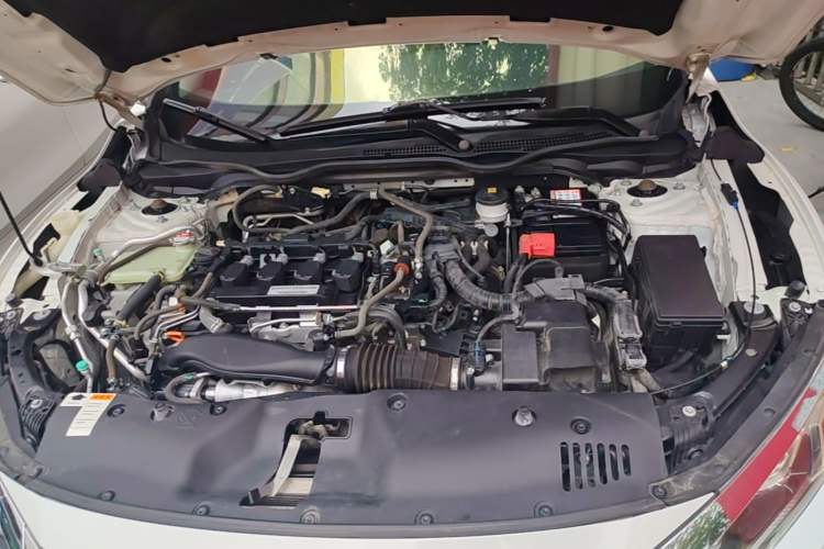 Used Honda Civic 2016 220TURBO CVT Luxury Edition Engine Bay