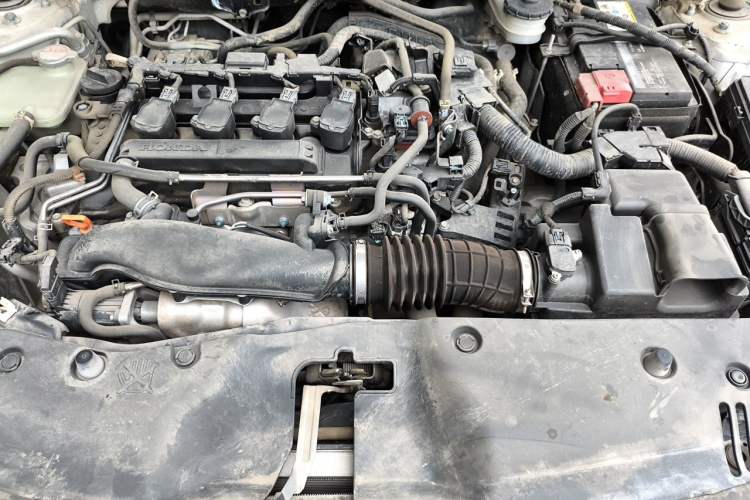 Used Honda Civic 2016 220TURBO CVT Luxury Edition Engine Bay