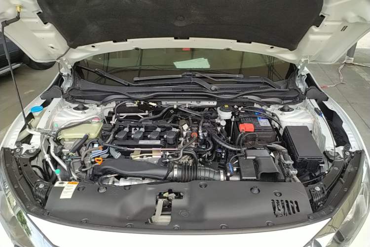 Used Honda Civic 2016 220TURBO CVT Luxury Edition Engine Bay