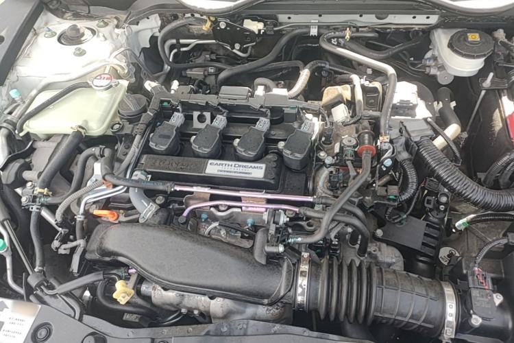 Used Honda Civic 2016 220TURBO CVT Luxury Edition Engine Bay