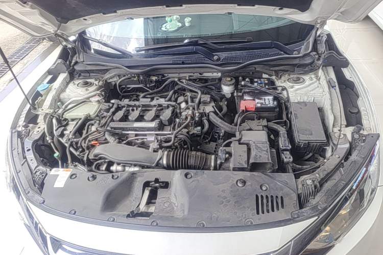 Used Honda Civic 2016 220TURBO CVT Luxury Edition Engine Bay