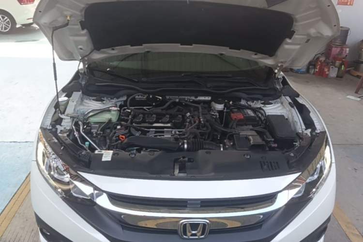 Used Honda Civic 2016 220TURBO CVT Luxury Edition Engine Bay