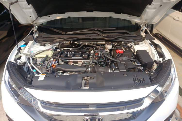 Used Honda Civic 2016 220TURBO CVT Prestige Edition Engine Bay