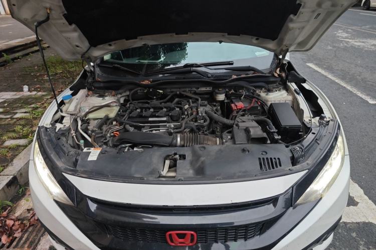 Used Honda Civic 2016 220TURBO CVT Prestige Edition Engine Bay