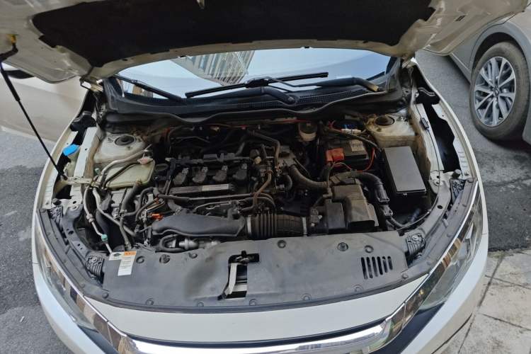 Used Honda Civic 2016 220TURBO CVT Luxury Edition Engine Bay