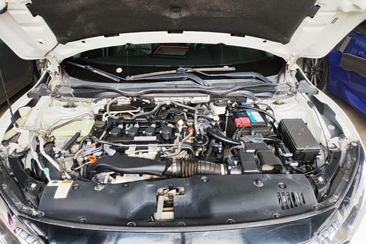 Used Honda Civic 2016 220TURBO CVT Prestige Edition Engine Bay