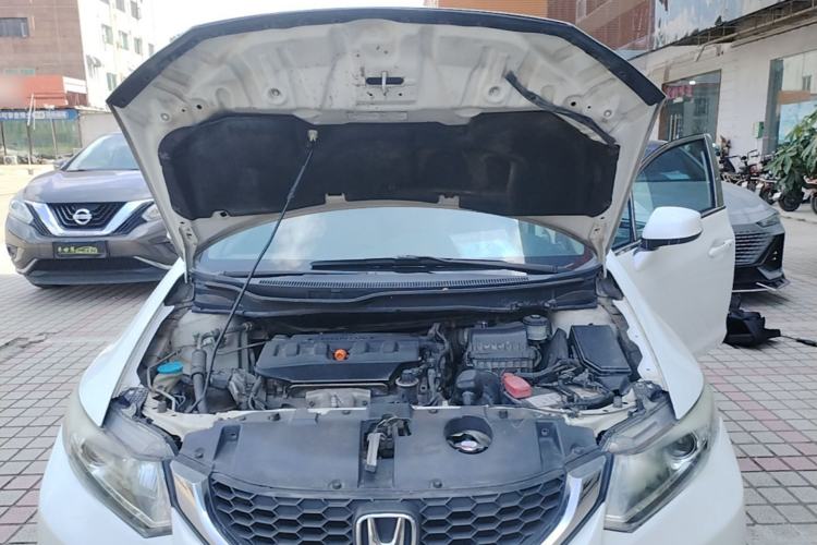 Used Honda Civic 2016 1.8L Automatic Comfort Version Engine Bay