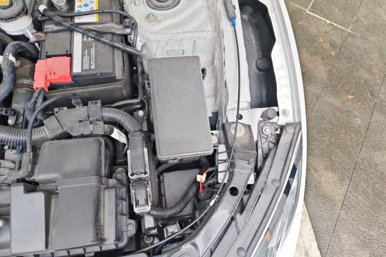 Used Honda Civic 2016 220TURBO CVT Luxury Edition Engine Bay Left