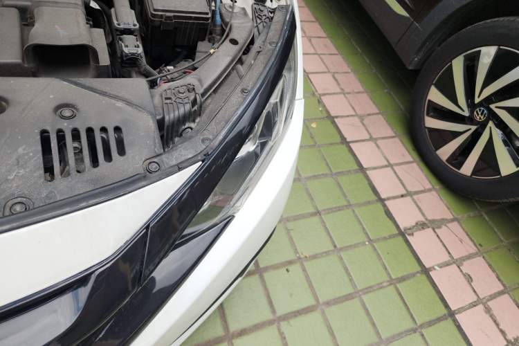 Used Honda Civic 2016 220TURBO CVT Luxury Edition Engine Bay Left