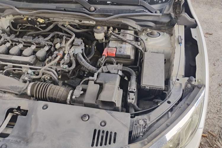 Used Honda Civic 2016 220TURBO CVT Luxury Edition Engine Bay Left
