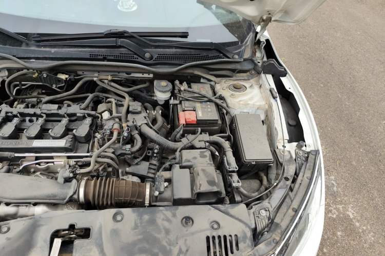 Used Honda Civic 2016 220TURBO CVT Luxury Edition Engine Bay Left