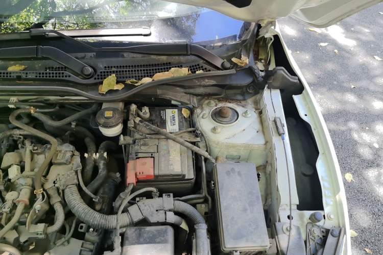 Used Honda Civic 2016 220TURBO CVT Luxury Edition Engine Bay Left