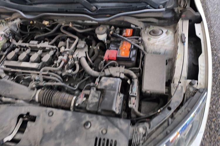Used Honda Civic 2016 220TURBO CVT Luxury Edition Engine Bay Left